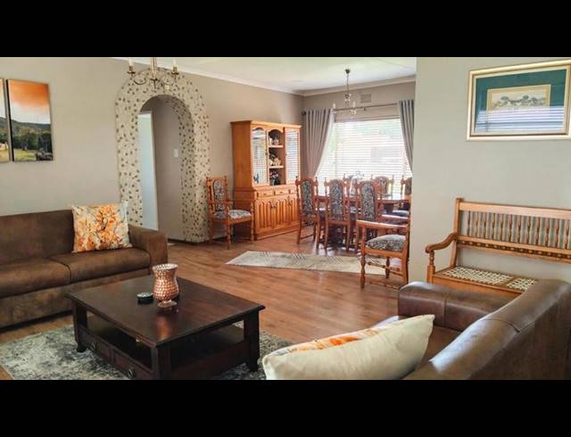 3 BEDROOM HOUSE FOR SALE IN GOLF PARK